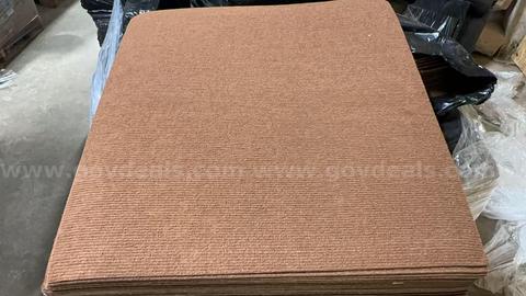 SHIPPING AVAILABLE 40pcs Light Coffee Brown Peel & Stick Carpet Squares 24x24 Inch Self Adhesive (B0003-A2)