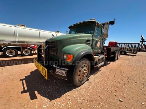 2005 Mack CV713 Granite Winch Truck