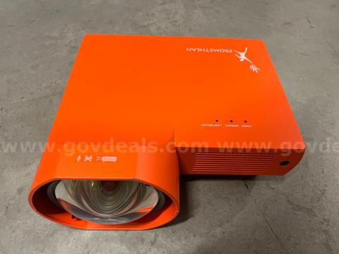 LCD PROJECTORS PROMETHEAN PLC-XE40 LCD Projector  *WILL SHIP*