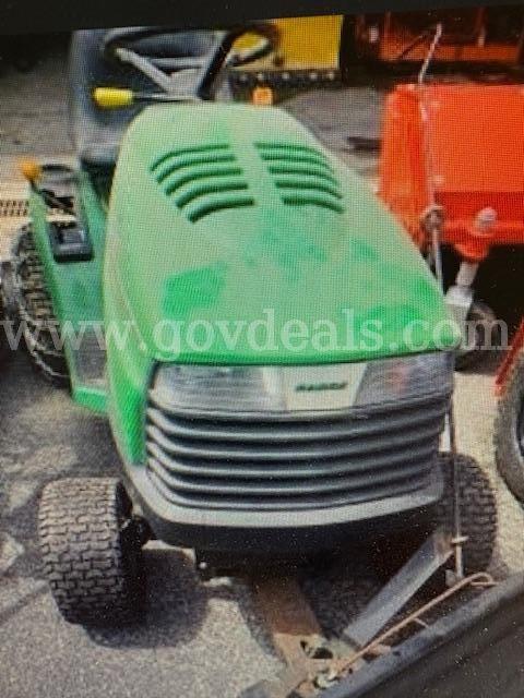 John Deere Lawnmower - ( 20 + years old)