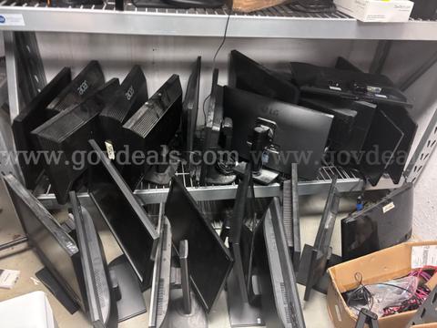 Various Acer Montiros - government surplus lot currently bid at $1 in Stow, OH