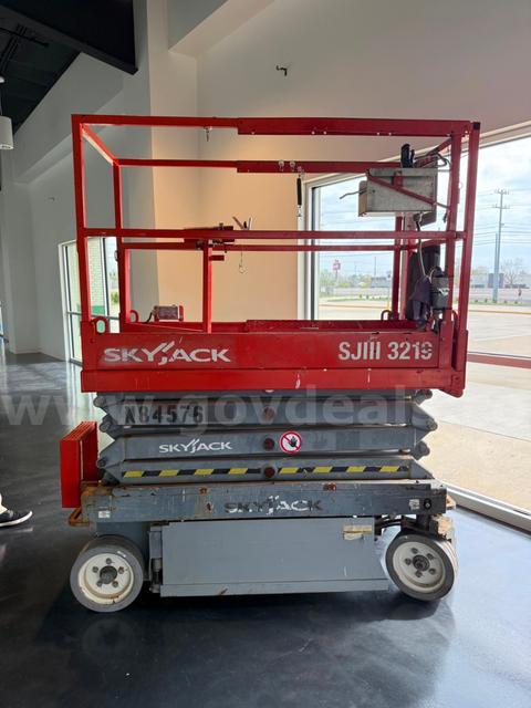 Scissor lift Skyjack SJIII 3219