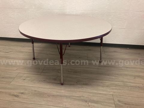 Lot of Round 7 Classroom Tables – Mixed Sizes