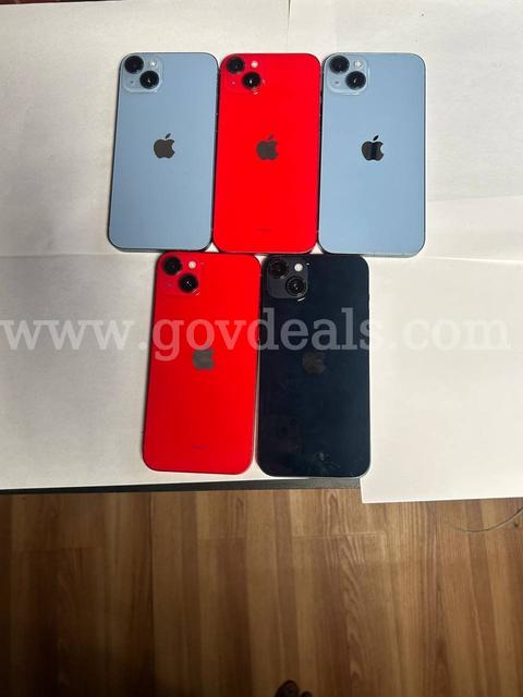 LOT of 5 Apple iPhone 14 Plus 256GB, 128GB - in good conditions Carrier (Unlocked,) No iCloud Lock