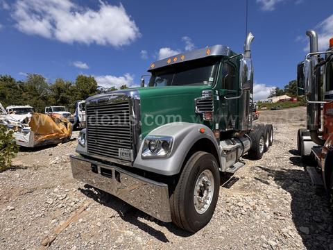 2013 Freightliner Coronado SD 122 Tri/A Truck Tractor-Inoperable