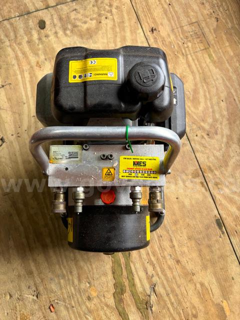 Hurst Pump 5000 psi