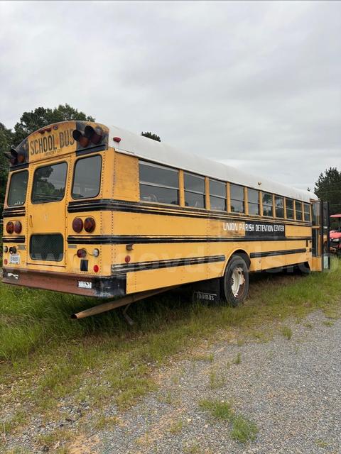 1988 Ford B700
