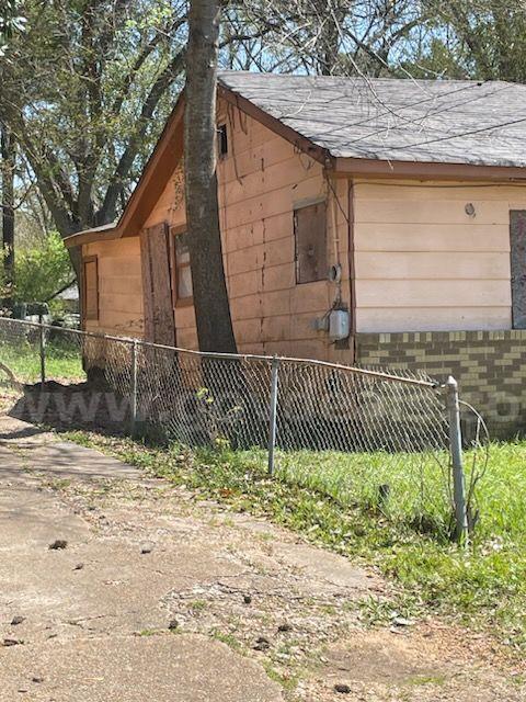 2918 Enochs St Jackson MS 39213 - Vacant - Right of Redemption Expired