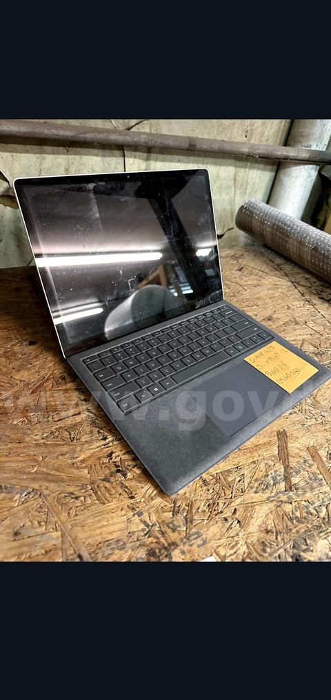 BULK LOT – Microsoft Surface Laptops & Tablets 115 Pieces