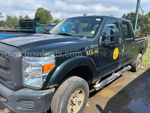 2014 Ford F-350 SD XL Crew Cab 4WD