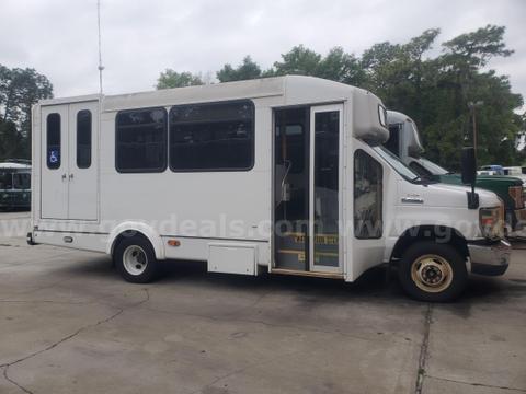 2017 Ford Econoline