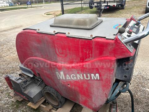 Magnum Floor scrubber
