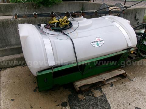 1 SNIDER SPRAY TANK WITH PUMP AND ENGINE