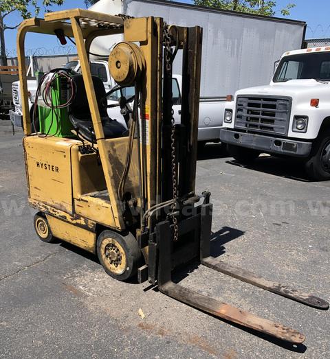 FORKLIFT: ELECTRIC