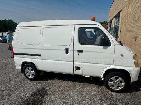 Two 2009 Vantage Electric Vans (Non-operational)