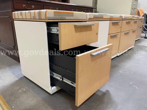 1 LOT OF 6 MOBILE PEDESTAL DRAWERS - GOOD CONDITION