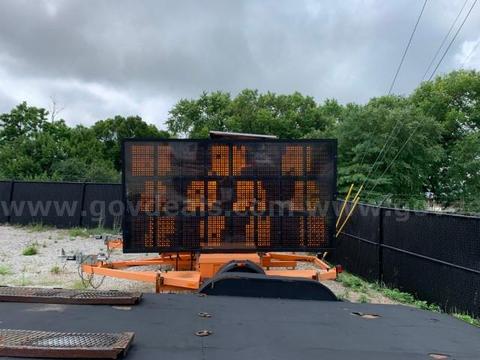 2016 Ver-mac Portable Trailer Mounted Solar Message Board