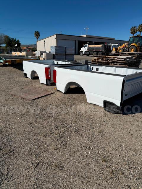 2 2024 Ford F-250 SD Pick up beds w/bumpers