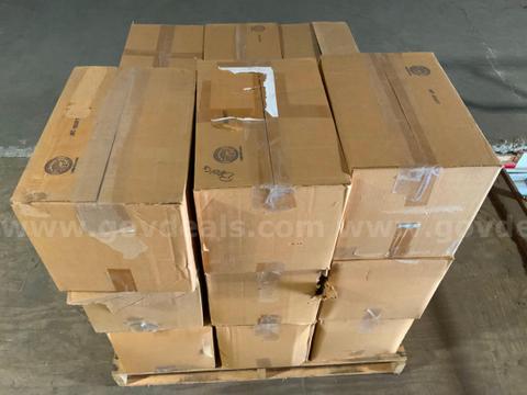 3 PALLETS OF ASSORTED BOOKS.