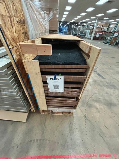 ONE PALLET - Wood-Grain Finished Furniture Panels with Protective Padding