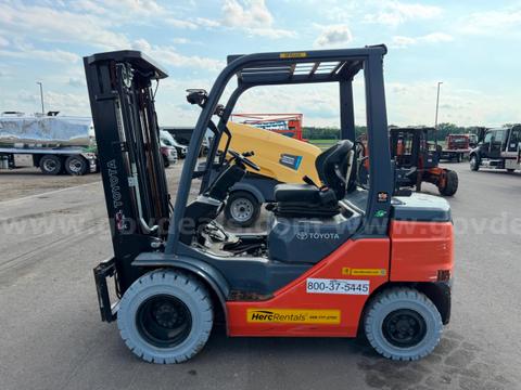 2022 TOYOTA 50-8FGU25 PNUEMATIC TIRE FORKLIFT