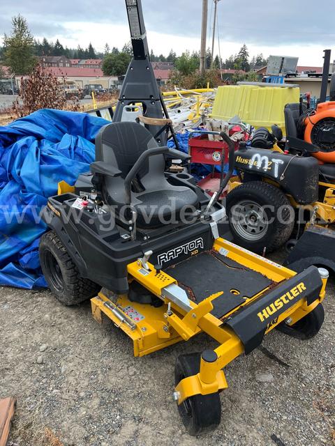 Hustler Raptor XD 42″ Zero Turn Mower MDL: 939819 - NON-OPERATIONAL