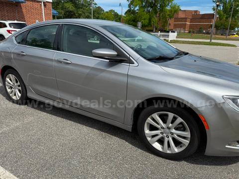 2017 Chrysler 200