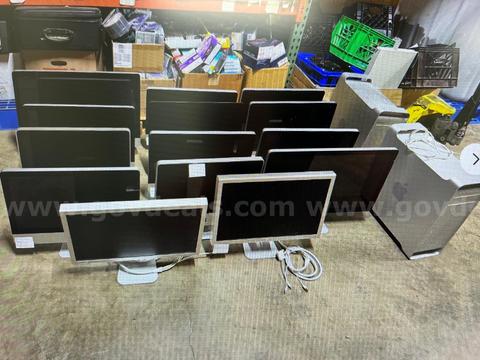 Lot of 16x Apple iMac/Power Macs/ Display Monitors For Parts AS IS