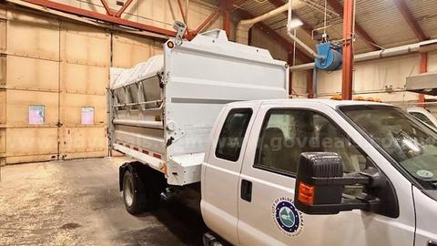 2008 Ford F550 Supercab 4x4, w/Stellar Hydraulic Hooklift