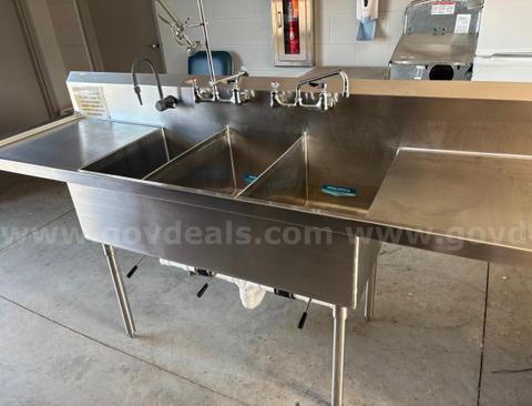 Commercial 3 Section Sink