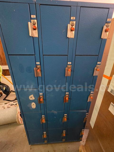 15 Cabinet Locker