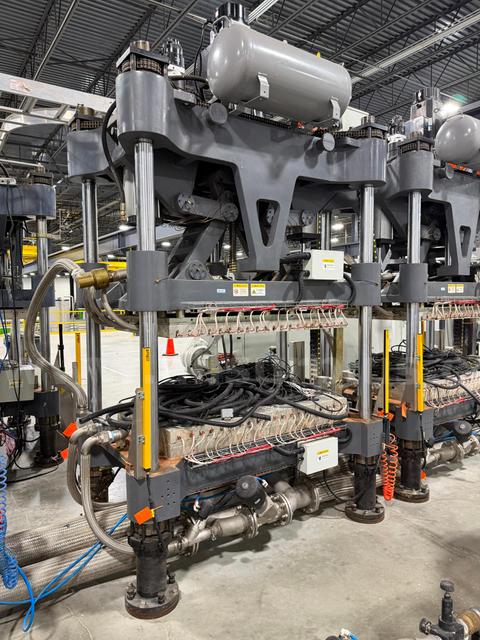 Meishi 4-Post Servo Thermal Form Press