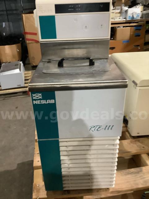 (1) Used water bath by Neslab