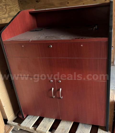 Lot 3 Podiums / Equipment Racks and Accessories