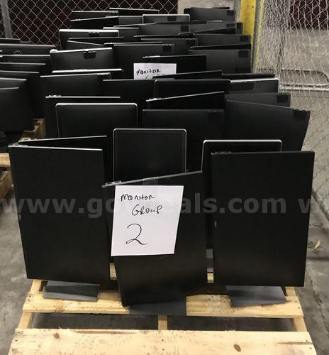 Various Sized Computer Monitors with Stands and No Cords (220661 BT)