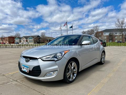 2016 Hyundai Veloster Base 6AT