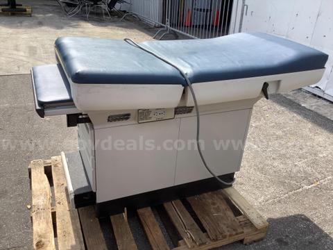 (1) Used Examination table