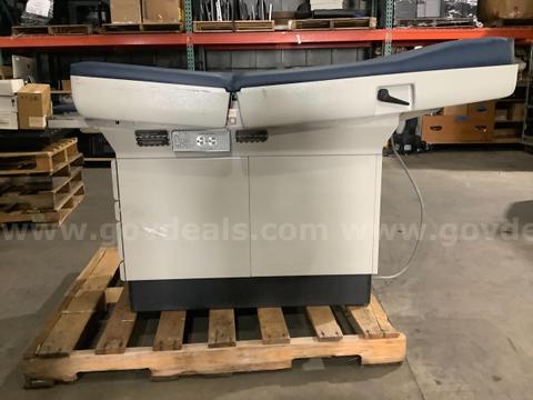 1 Used Midmark Exam Chair