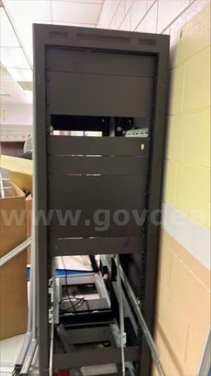 Black Cabinet (221113 NM)