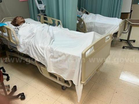 MEDICAL BEDS & MANIKINS (220889 TM)
