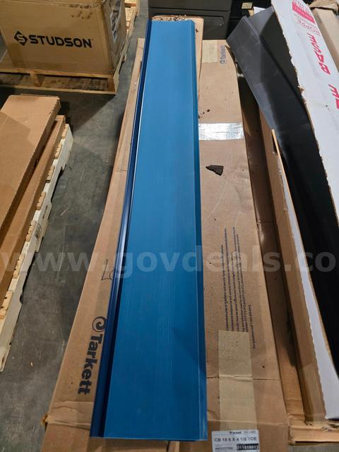 Lot of Wall Trim Base
