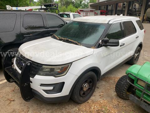 2016 Ford Explorer PPV - AWD - 119,419 miles