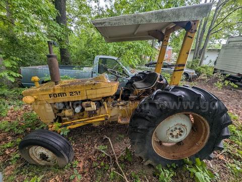 Ford 231 Tractor – Project/Parts – Not Running