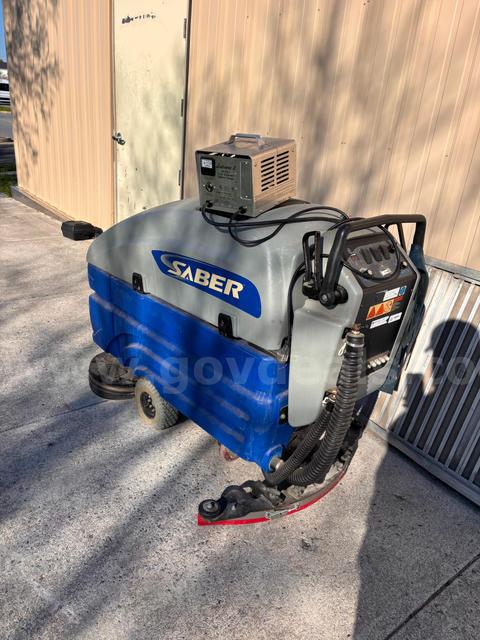 Saber Floor Scrubber