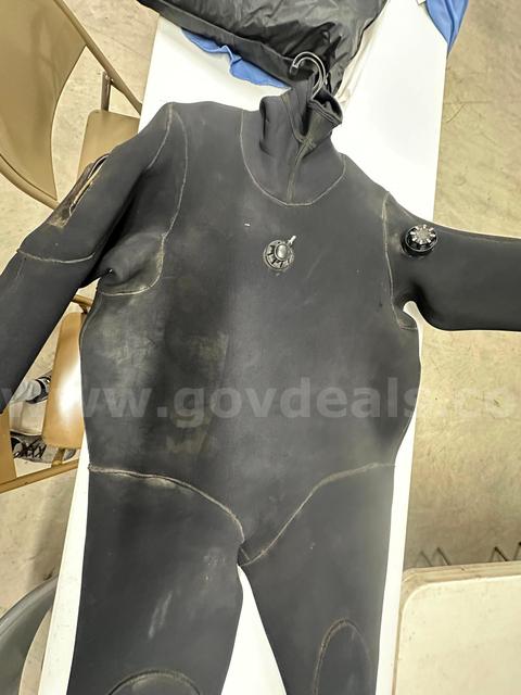 5mm DRYSUIT + Boots