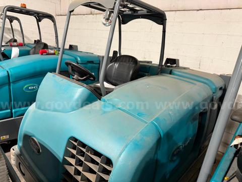 Tennant Company M30 Ride on Sweeper Scrubber -Inoperable