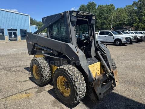 New Holland L185 Skid Steer