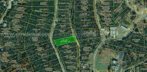 Fantastic 0.58 acre lot near Lakeside in Holiday Island