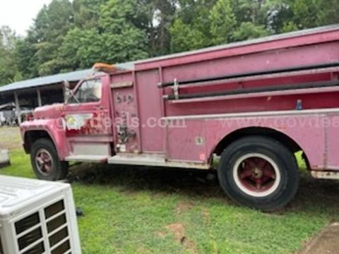 1981 Ford F700 Tanker