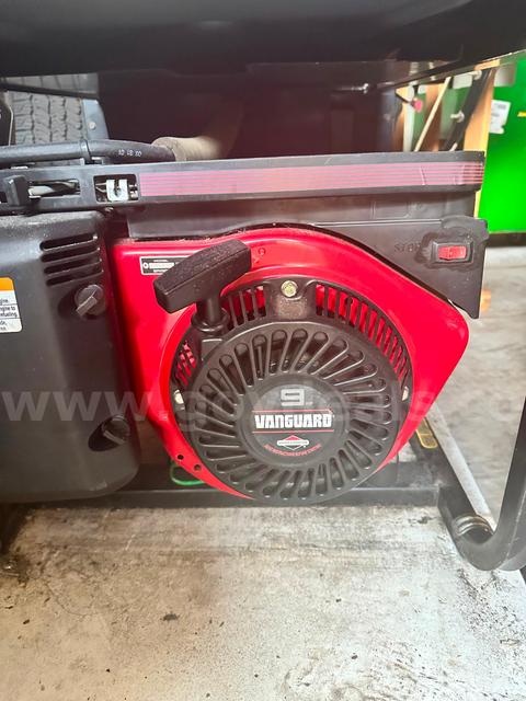 9 HP Stratton Vanguard Commercial Generator